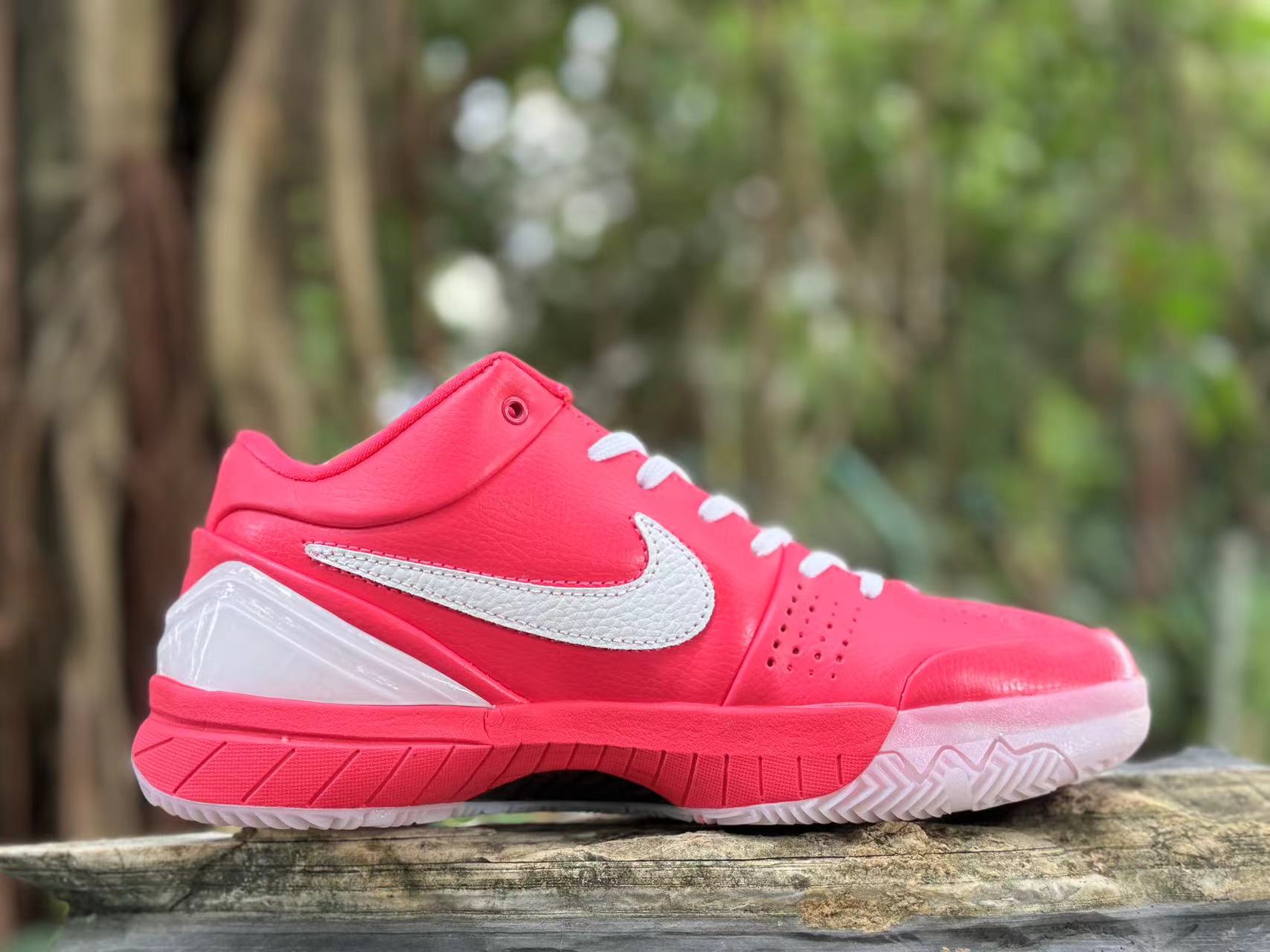 Nike Kobe 4 Protro PINK Valentines Day PE